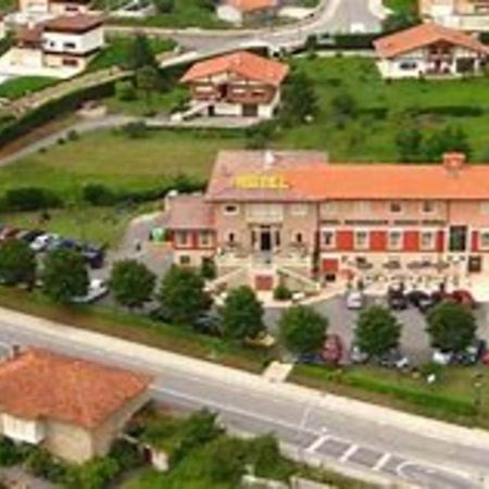 Hotel Güeñes Екстериор снимка